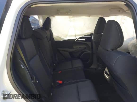 2024 Mitsubishi Outlander ES with VIN JA4J3UA88RZ090038, listed as a IAAI auction lot 42726016 with 6,623 mi miles and . Bid and sale history available at DreamBid. Image 8.