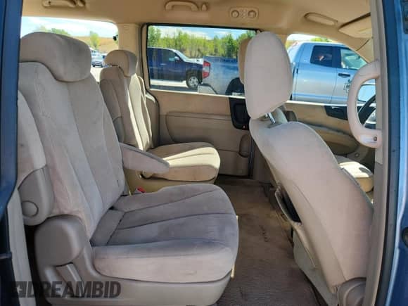 2007 Hyundai Entourage GLS с VIN KNDMC233876012740, выставлен на аукционе Copart как лот 80456385 с пробегом 208 282 миль миль и Списание • Salvage title. История ставок и продаж доступна на DreamBid. Изображение 11.