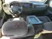 2006 Chevrolet Silverado 1500 LT3 z VIN 2GCEK13Z861323404, wystawiony jako Copart lot #90535935 z przebiegiem 299 069 mil mil oraz Czysty tytuł • Clean title. Historia ofert i sprzedaży dostępna na DreamBid. Obrazek 8.