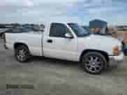 1999 GMC Sierra 1500 SLE с VIN 1GTEC14T3XZ507987, выставлен на аукционе Copart как лот 51455195 с пробегом 235 344 миль миль и Списание • Salvage title. История ставок и продаж доступна на DreamBid. Изображение 4.