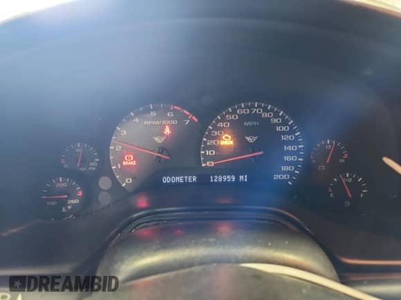 1998 Chevrolet Corvette with VIN 1G1YY22G8W5110395, listed as a Copart auction lot 90079395 with 128,959 mi miles and Clean title. Bid and sale history available at DreamBid. Image 9.