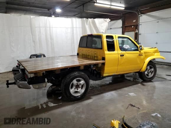 2000 Nissan Frontier XE z VIN 1N6ED26Y3YC426730, wystawiony jako Copart lot #85813464 z przebiegiem Nie podano mil oraz Szkoda całkowita • Salvage title. Historia ofert i sprzedaży dostępna na DreamBid. Obrazek 3.