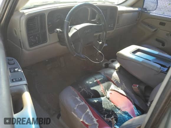 2003 GMC Sierra 1500 with VIN 2GTEC19VX31251523, listed as a Copart auction lot 70610284 with 314,771 mi miles and Salvage title. Bid and sale history available at DreamBid. Image 8.