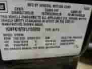 2001 Chevrolet Suburban LS z VIN 1GNFK16T91J158058, wystawiony jako Copart lot #69421355 z przebiegiem 202 263 mil mil oraz Szkoda całkowita • Salvage title. Historia ofert i sprzedaży dostępna na DreamBid. Obrazek 13.