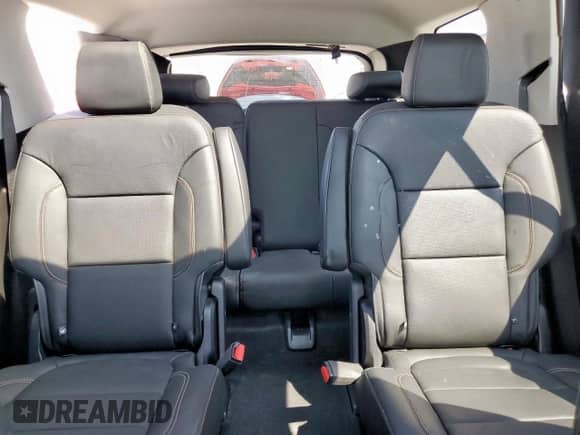 2019 Chevrolet Traverse Premier с VIN 1GNERKKW1KJ221880, выставлен на аукционе Copart как лот 80393585 с пробегом 63 239 миль миль и Списание • Salvage title. История ставок и продаж доступна на DreamBid. Изображение 10.