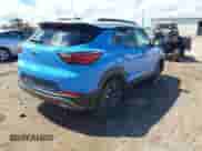 2024 Chevrolet TrailBlazer ACTIV z VIN KL79MVSL4RB137957, wystawiony jako IAAI lot #42210867 z przebiegiem 18 996 mil mil oraz . Historia ofert i sprzedaży dostępna na DreamBid. Obrazek 4.