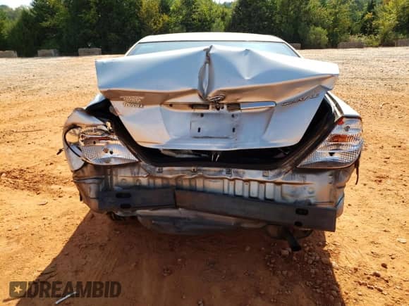 2003 Toyota Camry LE с VIN 4T1BE32K63U746598, выставлен на аукционе Copart как лот 71235295 с пробегом 365 622 миль миль и Списание • Salvage title. История ставок и продаж доступна на DreamBid. Изображение 6.