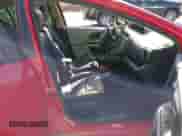 2014 Toyota Prius One z VIN JTDKDTB37E1072885, wystawiony jako IAAI lot #43507602 z przebiegiem Nie podano mil oraz . Historia ofert i sprzedaży dostępna na DreamBid. Obrazek 5.