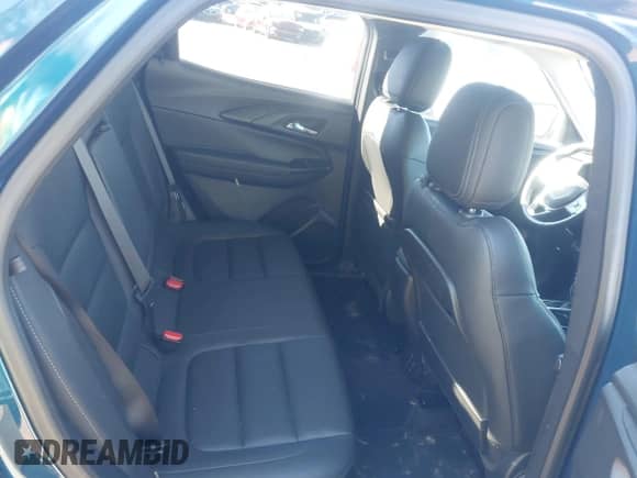 2021 Chevrolet TrailBlazer LT z VIN KL79MRSL2MB118002, wystawiony jako IAAI lot #43358433 z przebiegiem 71 222 mil mil oraz . Historia ofert i sprzedaży dostępna na DreamBid. Obrazek 8.