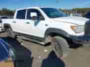 2013 Toyota Tundra Limited с VIN 5TFHW5F12DX312459, выставлен на аукционе IAAI как лот 41303176 с пробегом 289 393 миль миль и . История ставок и продаж доступна на DreamBid. Изображение 17.