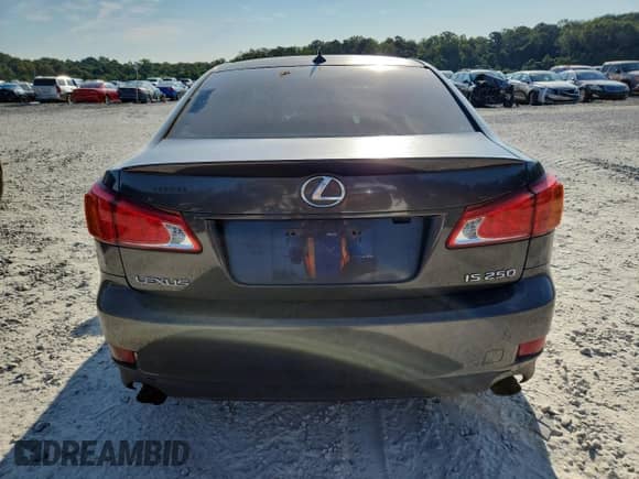 2009 Lexus IS 250 z VIN JTHBK262592088535, wystawiony jako Copart lot #71998315 z przebiegiem 231 979 mil mil oraz Szkoda całkowita • Salvage title. Historia ofert i sprzedaży dostępna na DreamBid. Obrazek 6.
