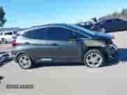 2021 Chevrolet Bolt EV LT z VIN 1G1FY6S05M4107619, wystawiony jako IAAI lot #43252706 z przebiegiem 79 416 mil mil oraz . Historia ofert i sprzedaży dostępna na DreamBid. Obrazek 14.