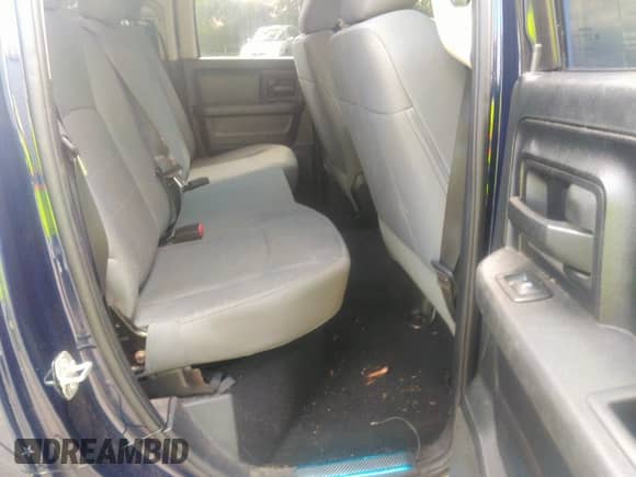 2014 Ram 1500 Express z VIN 1C6RR7FTXES375128, wystawiony jako IAAI lot #42590157 z przebiegiem 194 958 mil mil oraz . Historia ofert i sprzedaży dostępna na DreamBid. Obrazek 8.