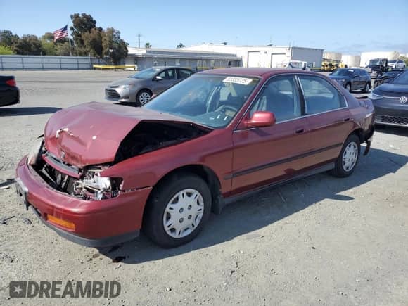 1995 Honda Accord LX z VIN 1HGCD5637SA146541, wystawiony jako Copart lot #55335725 z przebiegiem 215 788 mil mil oraz Szkoda całkowita • Salvage title. Historia ofert i sprzedaży dostępna na DreamBid. Obrazek 1.