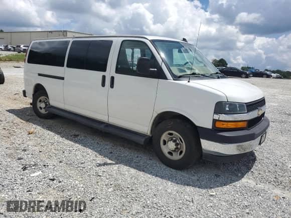 2019 Chevrolet Express Passenger LT с VIN 1GAZGPFG0K1144783, выставлен на аукционе Copart как лот 65181195 с пробегом 94 602 миль миль и Списание • Salvage title. История ставок и продаж доступна на DreamBid. Изображение 4.