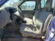 1998 Nissan Frontier XE z VIN 1N6DD21S8WC302979, wystawiony jako Copart lot #46728805 z przebiegiem Nie podano mil oraz Szkoda całkowita • Salvage title. Historia ofert i sprzedaży dostępna na DreamBid. Obrazek 7.