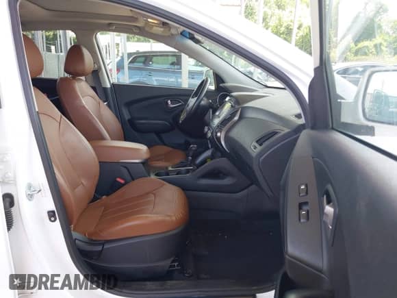 2015 Hyundai Tucson Limited z VIN KM8JUCAG3FU092093, wystawiony jako IAAI lot #42451431 z przebiegiem 91 649 mil mil oraz . Historia ofert i sprzedaży dostępna na DreamBid. Obrazek 5.