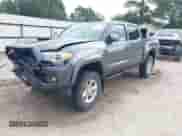 2020 Toyota Tacoma TRD Off Road с VIN 3TMCZ5AN9LM332580, выставлен на аукционе IAAI как лот 43374834 с пробегом 99 649 миль миль и . История ставок и продаж доступна на DreamBid. Изображение 2.