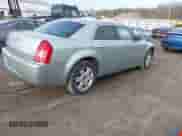 2006 Chrysler 300 C with VIN 2C3LK63H56H423161, listed as a IAAI auction lot 41947286 with 227,092 mi miles and . Bid and sale history available at DreamBid. Image 4.