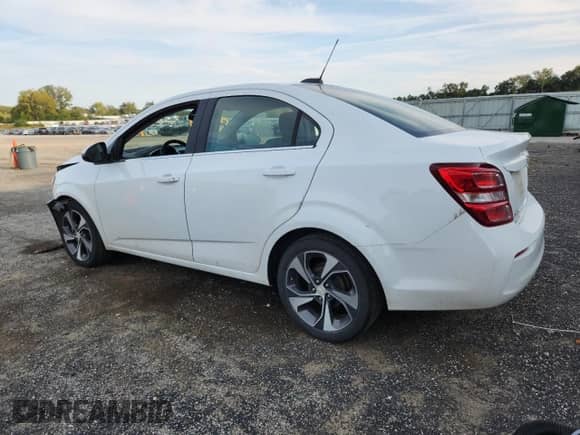 2020 Chevrolet Sonic Premier z VIN 1G1JF5SB1L4120541, wystawiony jako Copart lot #71812075 z przebiegiem 44 397 mil mil oraz Szkoda całkowita • Salvage title. Historia ofert i sprzedaży dostępna na DreamBid. Obrazek 2.