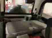 2009 Jeep Wrangler Sahara z VIN 1J4FA54159L747557, wystawiony jako IAAI lot #43387452 z przebiegiem 141 100 mil mil oraz . Historia ofert i sprzedaży dostępna na DreamBid. Obrazek 8.