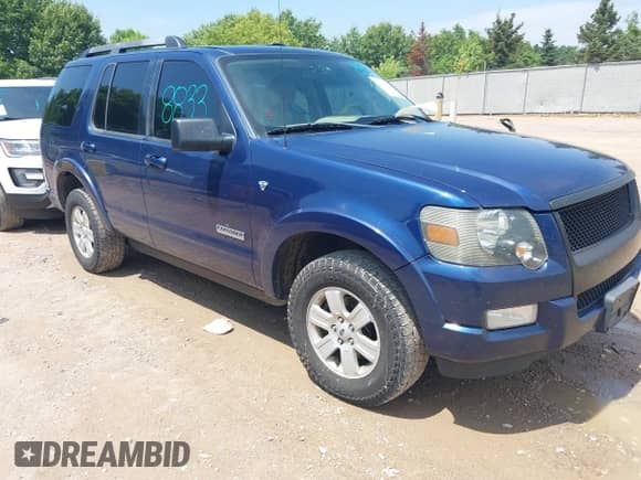 2008 Ford Explorer XLT with VIN 1FMEU73848UA88393, listed as a IAAI auction lot 42798833 with 171,121 mi miles and . Bid and sale history available at DreamBid. Image 1.