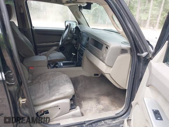2006 Jeep Commander z VIN 1J8HH48N56C126051, wystawiony jako IAAI lot #42711962 z przebiegiem 210 509 mil mil oraz . Historia ofert i sprzedaży dostępna na DreamBid. Obrazek 5.