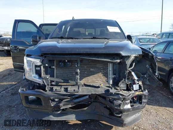 2020 Ford F-150 XL с VIN 1FTEW1EP1LKF30146, выставлен на аукционе IAAI как лот 41913099 с пробегом 76 565 миль миль и . История ставок и продаж доступна на DreamBid. Изображение 12.