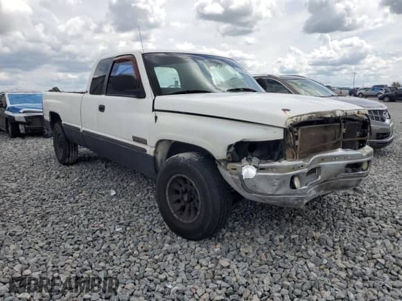 1999 Dodge 2500 with VIN 3B7KC2365XG200163, listed as a Copart auction lot 81327645 with 280,247 mi miles and Salvage title. Bid and sale history available at DreamBid. Image 4.
