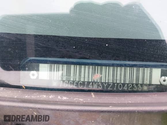 2000 Chevrolet Silverado 1500 LS with VIN 1GCEC14W3YZ104233, listed as a IAAI auction lot 42824914 with Not provided miles and . Bid and sale history available at DreamBid. Image 9.