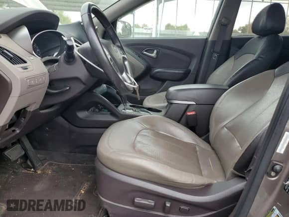 2012 Hyundai Tucson Limited с VIN KM8JUCAC5CU544618, выставлен на аукционе Copart как лот 83836795 с пробегом 141 381 миль миль и Списание • Salvage title. История ставок и продаж доступна на DreamBid. Изображение 7.