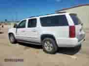 2007 Chevrolet Suburban LT with VIN 3GNFC16007G184237, listed as a Copart auction lot 81739955 with 239,801 mi miles and Clean title. Bid and sale history available at DreamBid. Image 2.