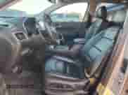 2019 Chevrolet Equinox Premier с VIN 2GNAXYEX9K6218749, выставлен на аукционе Copart как лот 72063305 с пробегом 87 635 миль миль и Списание • Salvage title. История ставок и продаж доступна на DreamBid. Изображение 7.