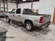 2005 Chevrolet Silverado 1500 LT with VIN 2GCEK13T951132388, listed as a IAAI auction lot 42069557 with 266,284 mi miles and . Bid and sale history available at DreamBid. Image 3.