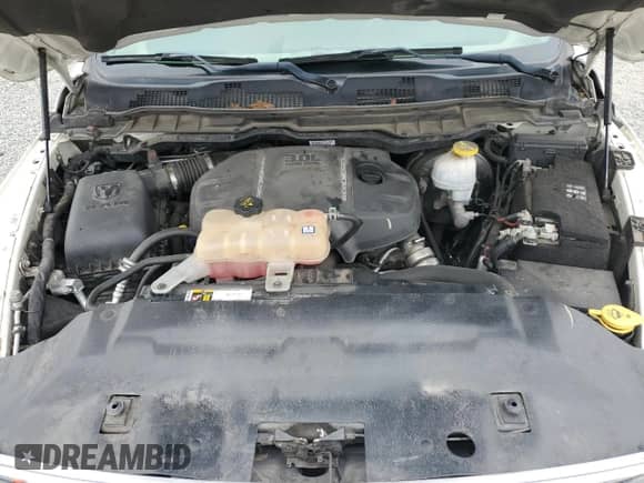 2018 Ram 1500 Laramie z VIN 1C6RR7VM4JS229960, wystawiony jako Copart lot #69930925 z przebiegiem 101 001 mil mil oraz Szkoda całkowita • Salvage title. Historia ofert i sprzedaży dostępna na DreamBid. Obrazek 11.