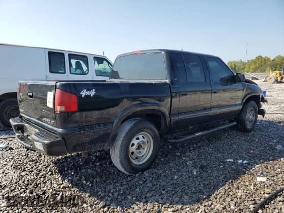2004 Chevrolet S-10 LS z VIN 1GCDT13X64K134819, wystawiony jako Copart lot #71171315 z przebiegiem 198 777 mil mil oraz Szkoda całkowita • Salvage title. Historia ofert i sprzedaży dostępna na DreamBid. Obrazek 3.