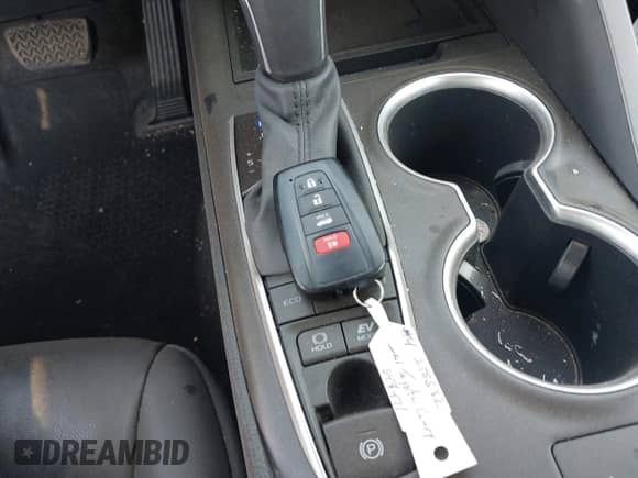 2021 Toyota Camry Hybrid XLE with VIN 4T1F31AK2MU548471, listed as a IAAI auction lot 42593756 with 48,076 mi miles and . Bid and sale history available at DreamBid. Image 11.