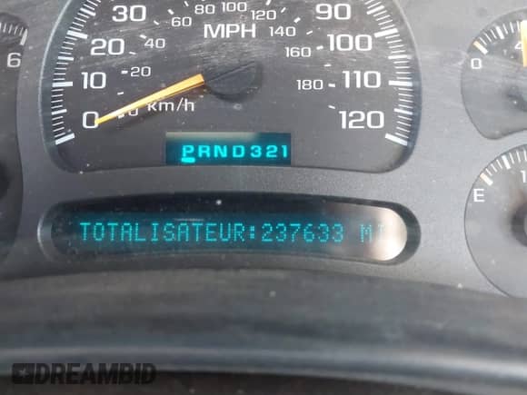 2003 Chevrolet Silverado 1500 LS с VIN 1GCEC19V13Z218093, выставлен на аукционе IAAI как лот 41016260 с пробегом 237 633 миль миль и . История ставок и продаж доступна на DreamBid. Изображение 15.