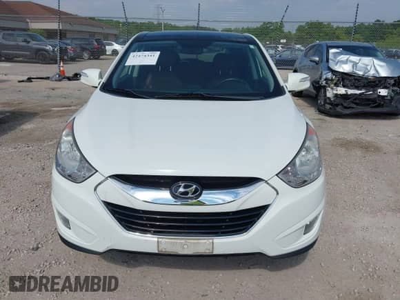 2011 Hyundai Tucson Limited с VIN KM8JU3AC6BU275799, выставлен на аукционе IAAI как лот 42474341 с пробегом 112 400 миль миль и . История ставок и продаж доступна на DreamBid. Изображение 12.