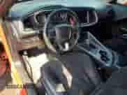 2015 Dodge Challenger R/T Scat Pack с VIN 2C3CDZFJ6FH839522, выставлен на аукционе Copart как лот 62704165 с пробегом 87 816 миль миль и Чистый • Clean title. История ставок и продаж доступна на DreamBid. Изображение 8.