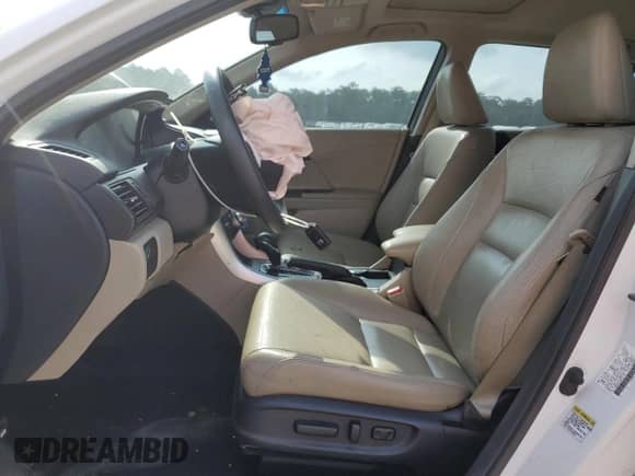 2013 Honda Accord Touring z VIN 1HGCR3F93DA028158, wystawiony jako Copart lot #69295615 z przebiegiem 60 912 mil mil oraz Szkoda całkowita • Salvage title. Historia ofert i sprzedaży dostępna na DreamBid. Obrazek 7.