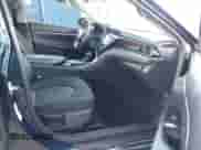 2019 Toyota Camry SE z VIN 4T1B11HKXKU683964, wystawiony jako IAAI lot #43364127 z przebiegiem 76 775 mil mil oraz . Historia ofert i sprzedaży dostępna na DreamBid. Obrazek 5.