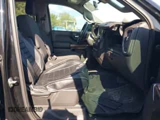 2020 Chevrolet Silverado 1500 LT z VIN 3GCPWCED3LG155569, wystawiony jako IAAI lot #43311282 z przebiegiem 108 391 mil mil oraz . Historia ofert i sprzedaży dostępna na DreamBid. Obrazek 5.