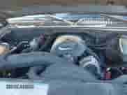 2002 Chevrolet Avalanche z VIN 3GNEK13TX2G265848, wystawiony jako IAAI lot #43499185 z przebiegiem 203 455 mil mil oraz . Historia ofert i sprzedaży dostępna na DreamBid. Obrazek 10.