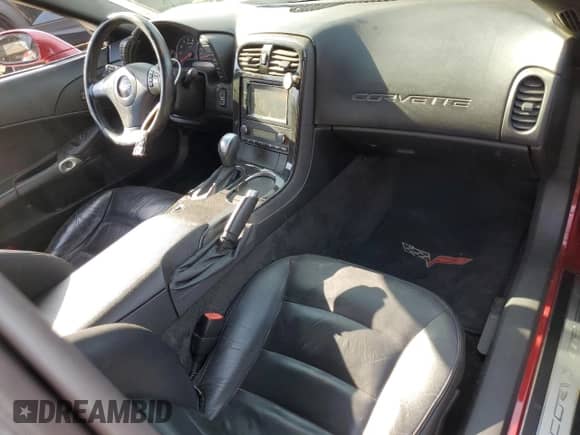 2010 Chevrolet Corvette 1LT with VIN 1G1YE2DW7A5101466, listed as a Copart auction lot 77403254 with 46,060 mi miles and Salvage title. Bid and sale history available at DreamBid. Image 8.