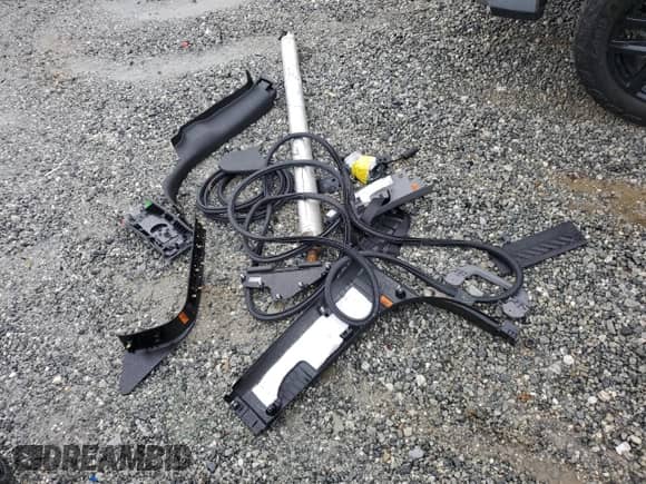 2024 Chevrolet Silverado 1500 LT Trail Boss с VIN 3GCUDFE85RG326201, выставлен на аукционе Copart как лот 58892145 с пробегом 13 187 миль миль и Списание • Salvage title. История ставок и продаж доступна на DreamBid. Изображение 12.