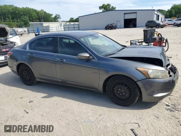 2010 Honda Accord LX z VIN 1HGCP2E32AA140829, wystawiony jako Copart lot #57318185 z przebiegiem 185 177 mil mil oraz Szkoda całkowita • Salvage title. Historia ofert i sprzedaży dostępna na DreamBid. Obrazek 4.