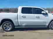 2024 Ram 1500 Big Horn z VIN 1C6SRFFT8RN107517, wystawiony jako IAAI lot #41881945 z przebiegiem 26 396 mil mil oraz . Historia ofert i sprzedaży dostępna na DreamBid. Obrazek 14.