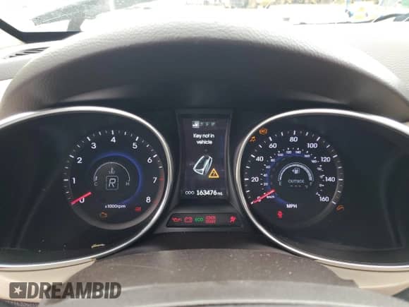 2014 Hyundai Santa Fe с VIN 5XYZU3LB6EG157186, выставлен на аукционе Copart как лот 63196645 с пробегом 163 476 миль миль и Списание • Salvage title. История ставок и продаж доступна на DreamBid. Изображение 9.
