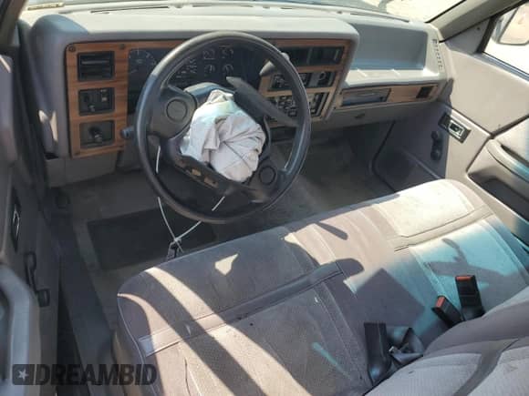 1995 Dodge Dakota S с VIN 1B7GL26X1SS201015, выставлен на аукционе Copart как лот 71497875 с пробегом 174 758 миль миль и Списание • Salvage title. История ставок и продаж доступна на DreamBid. Изображение 8.